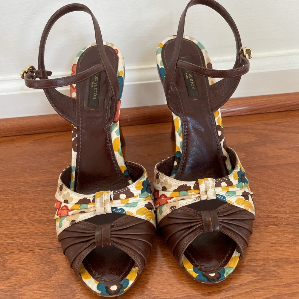 Louis Vuitton slingbacks